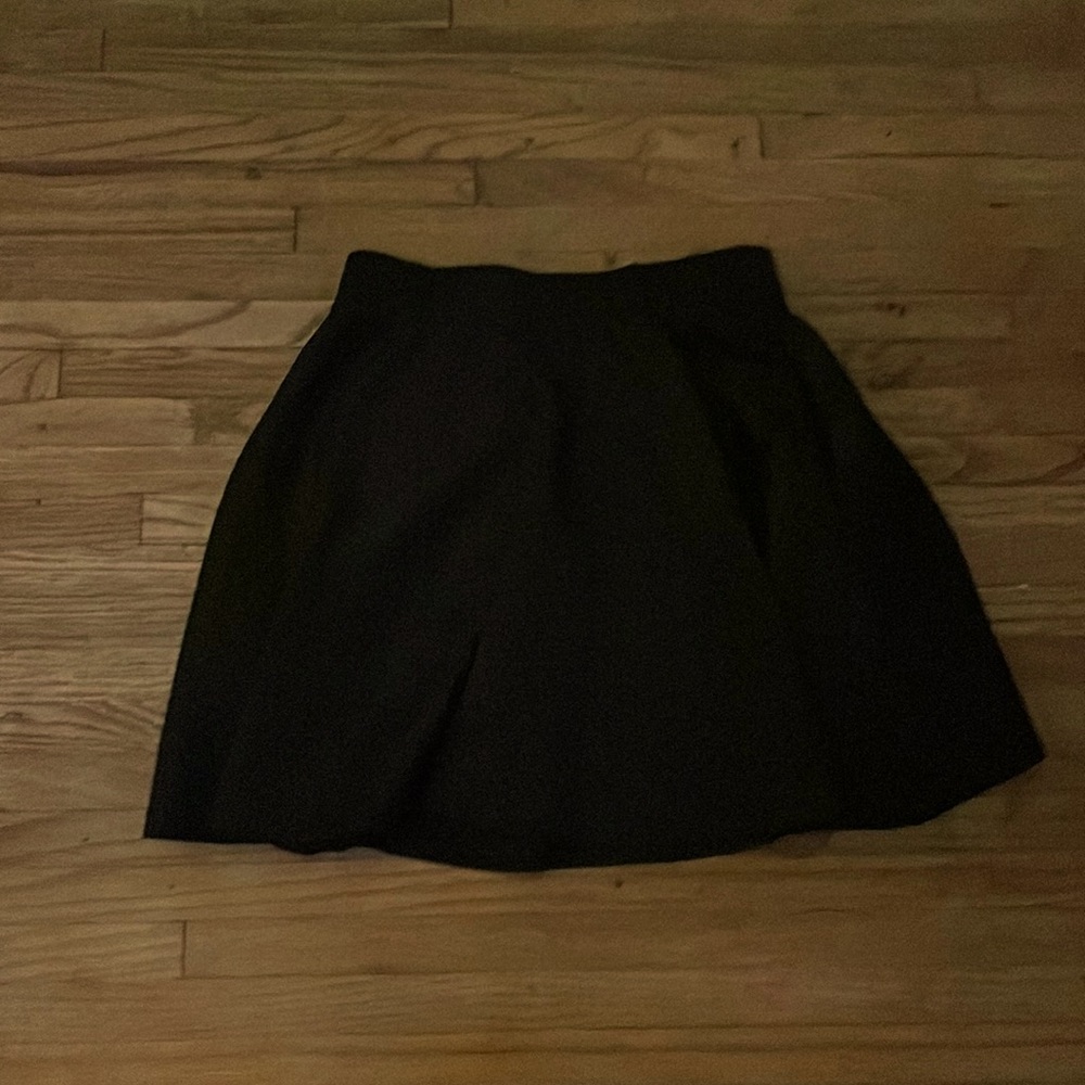 Hot topic black skirt with pockets